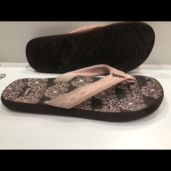 COPY - Reef |  flip flop  | size 8 - Picture 1 of 1
